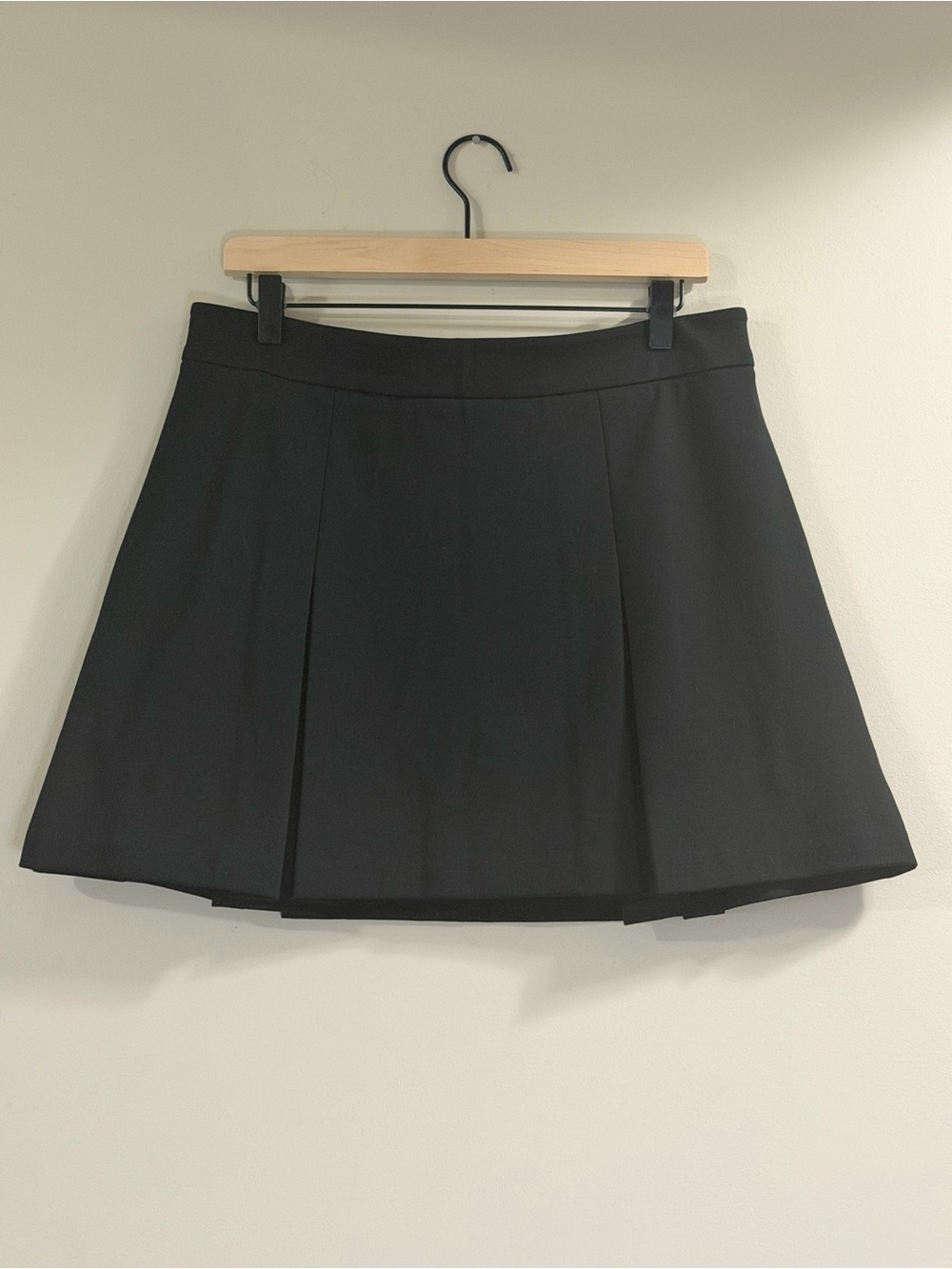 Lilly Pulitzer Black Pleated Mini Skirt